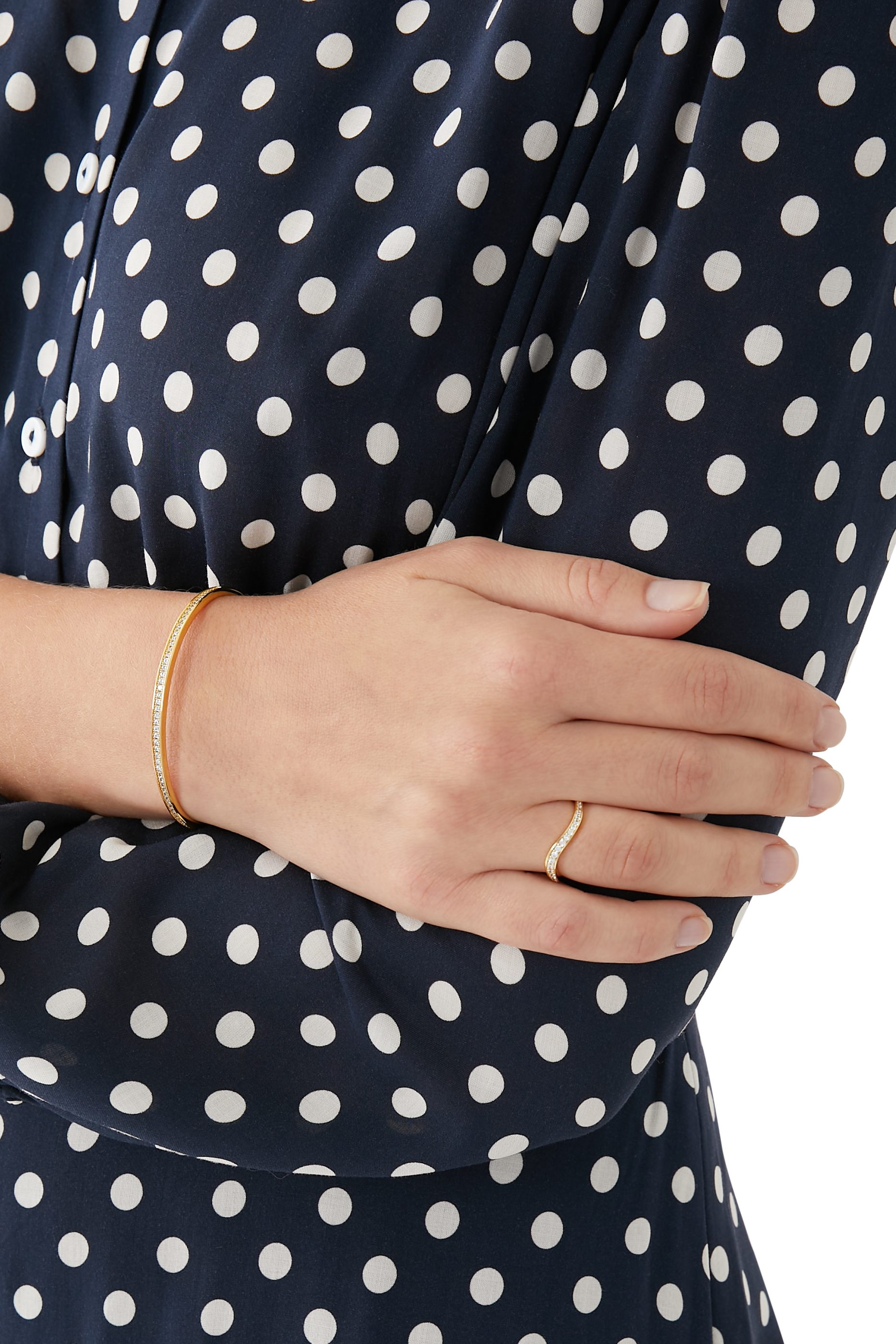 Waves Pav&eacute; Ring