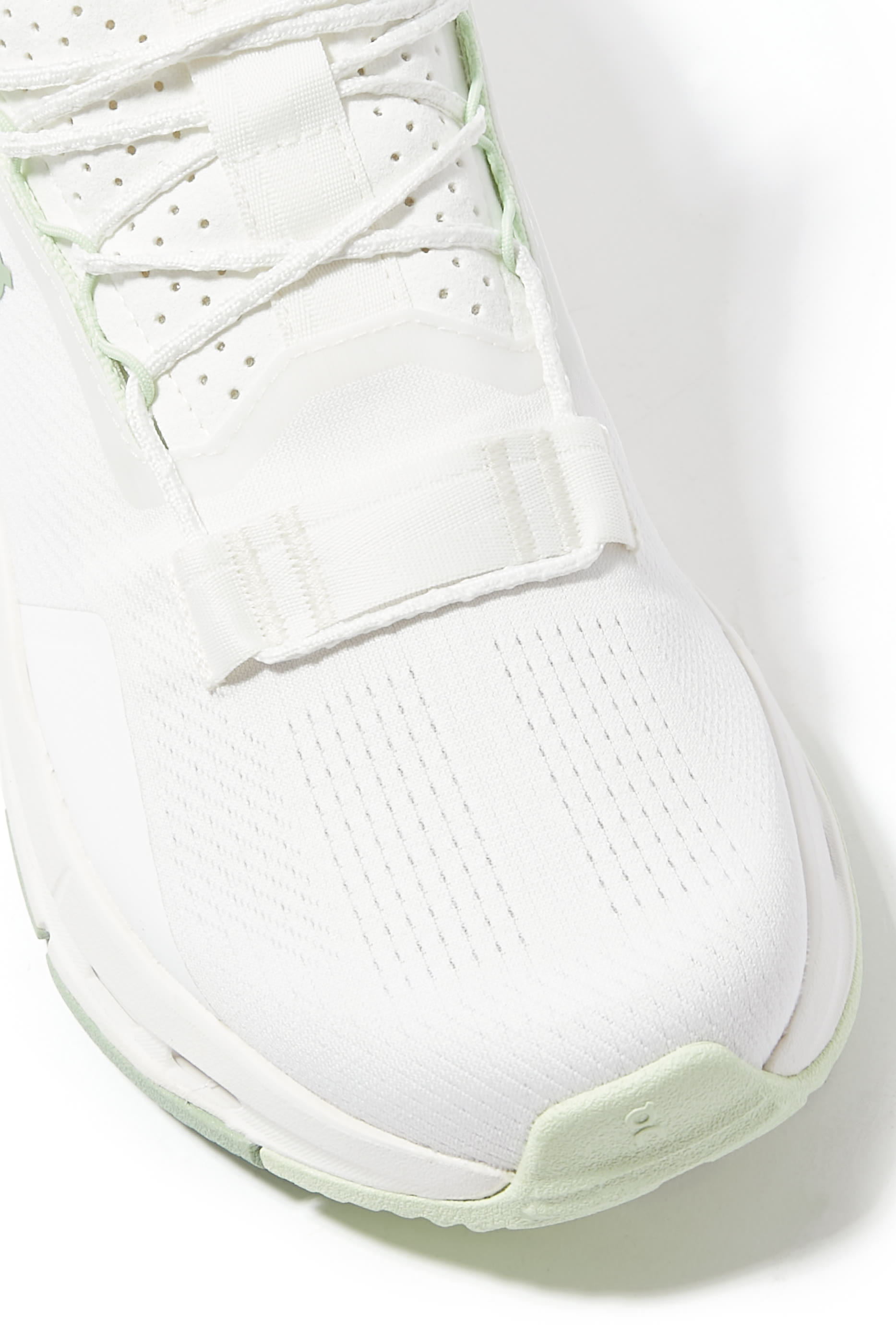 Womens Cloudnova 2 Sneakers