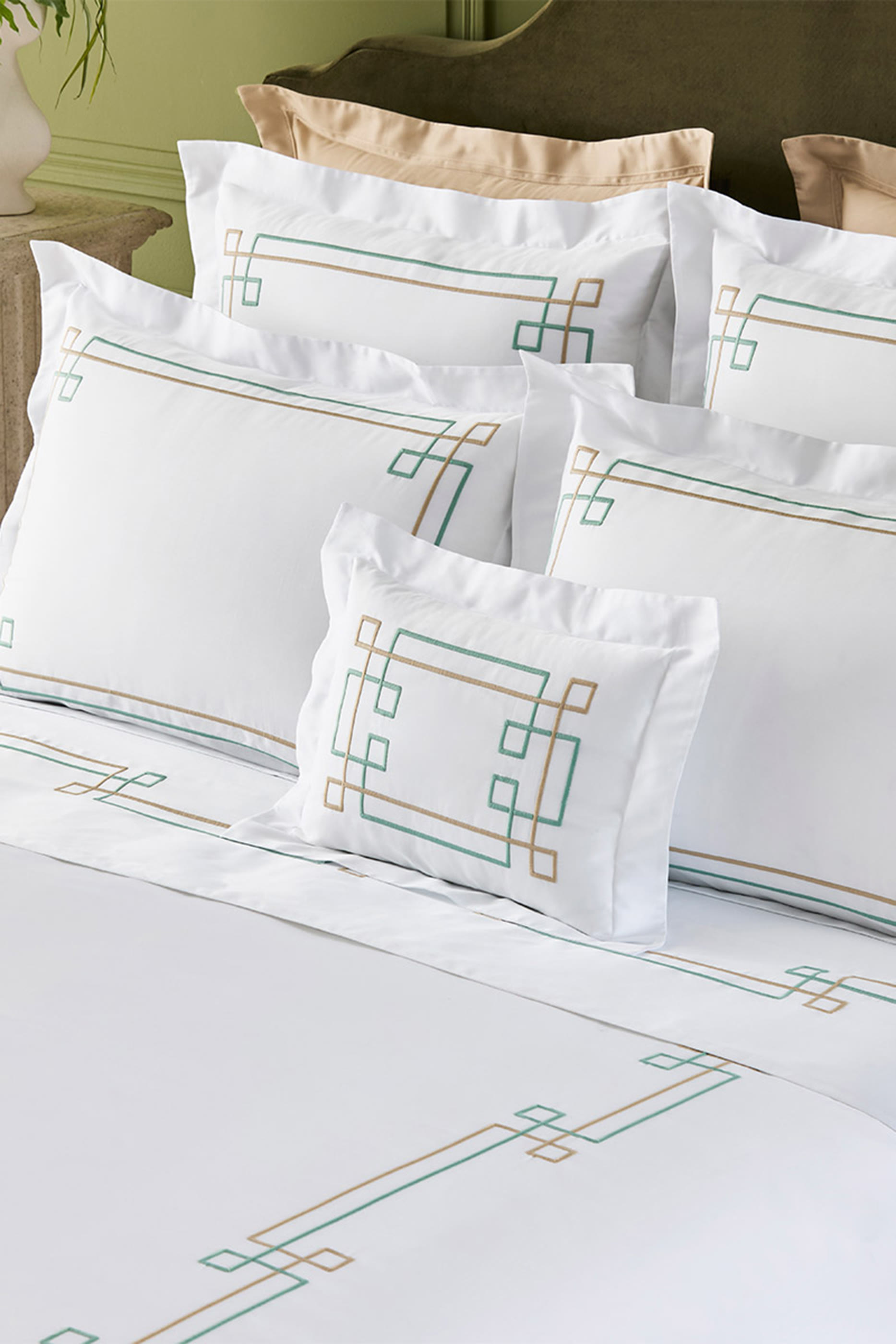 Villa Pillowcase